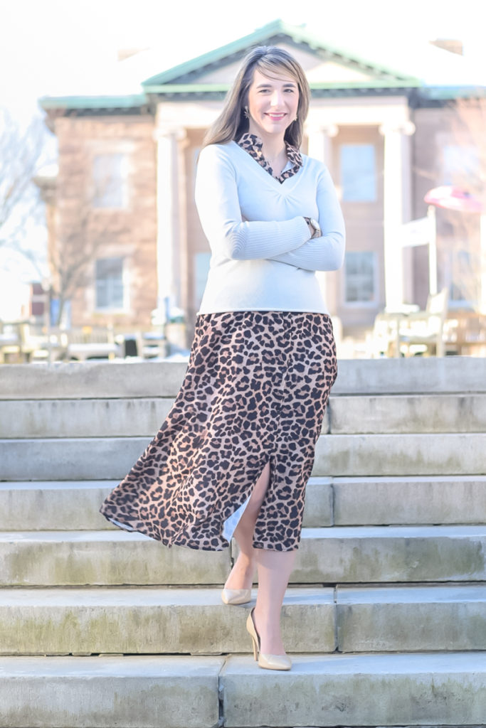 leopard shirtdress_white v-neck sweater_nude pumps_spring fashion_layer a sweater over a shirtdress